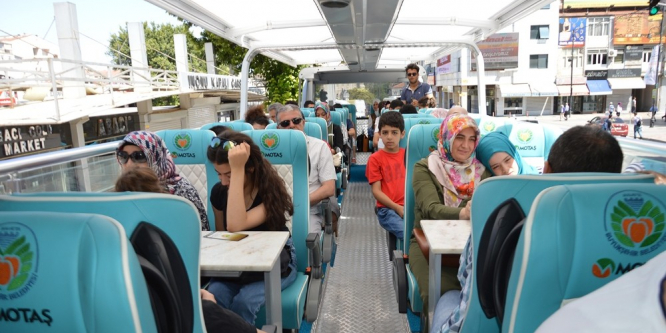 Tarihi mekan gezileri devam ediyor