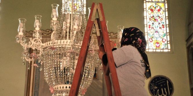 Tepebaşı’nda camiler temizleniyor