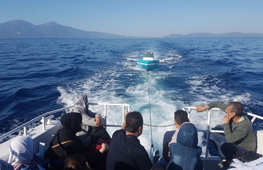 Kuşadası Körfezi’nde 21 kaçak göçmen yakalandı