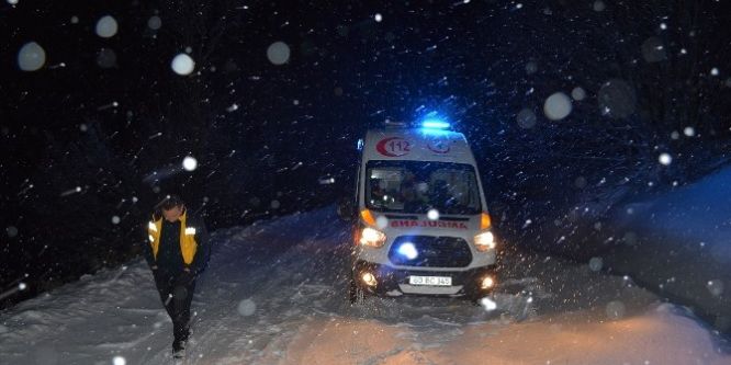 Kar nedeniyle mahsur kaldı