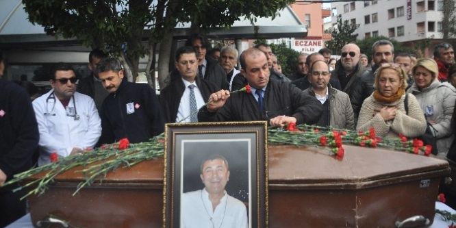 Pratisyen doktor için cenaze töreni düzenlendi