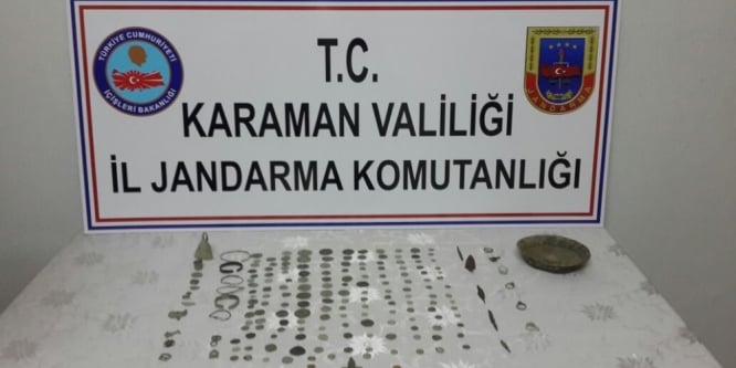 Otomobilin bagajından tarihi eser çıktı