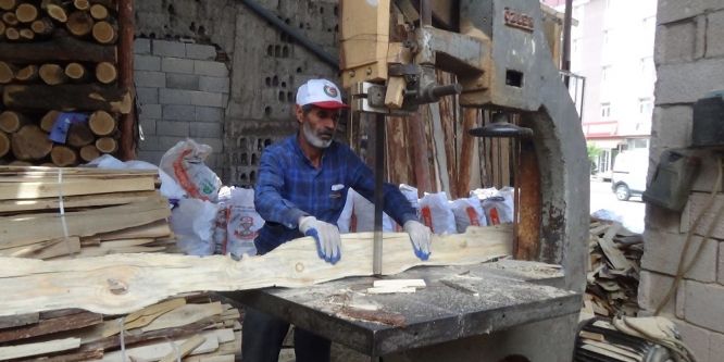 Ağrılılar şimdiden kışa hazırlanıyor
