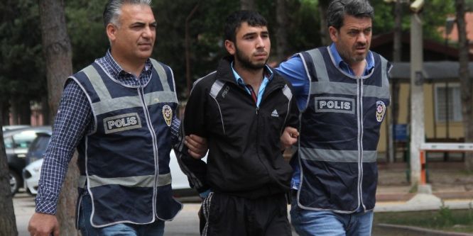 Dondurma almaya giden çocuğu katleden 7 zanlı adliyede