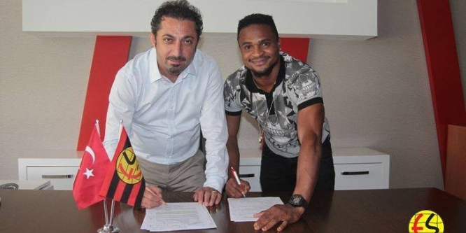 Ofoedu 1 yıl daha Eskişehirspor’da