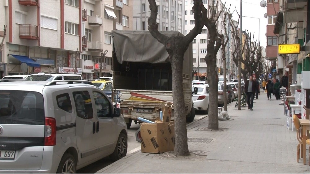 Cadde üstü otopark ücreti talebini mahkeme iptal etti 