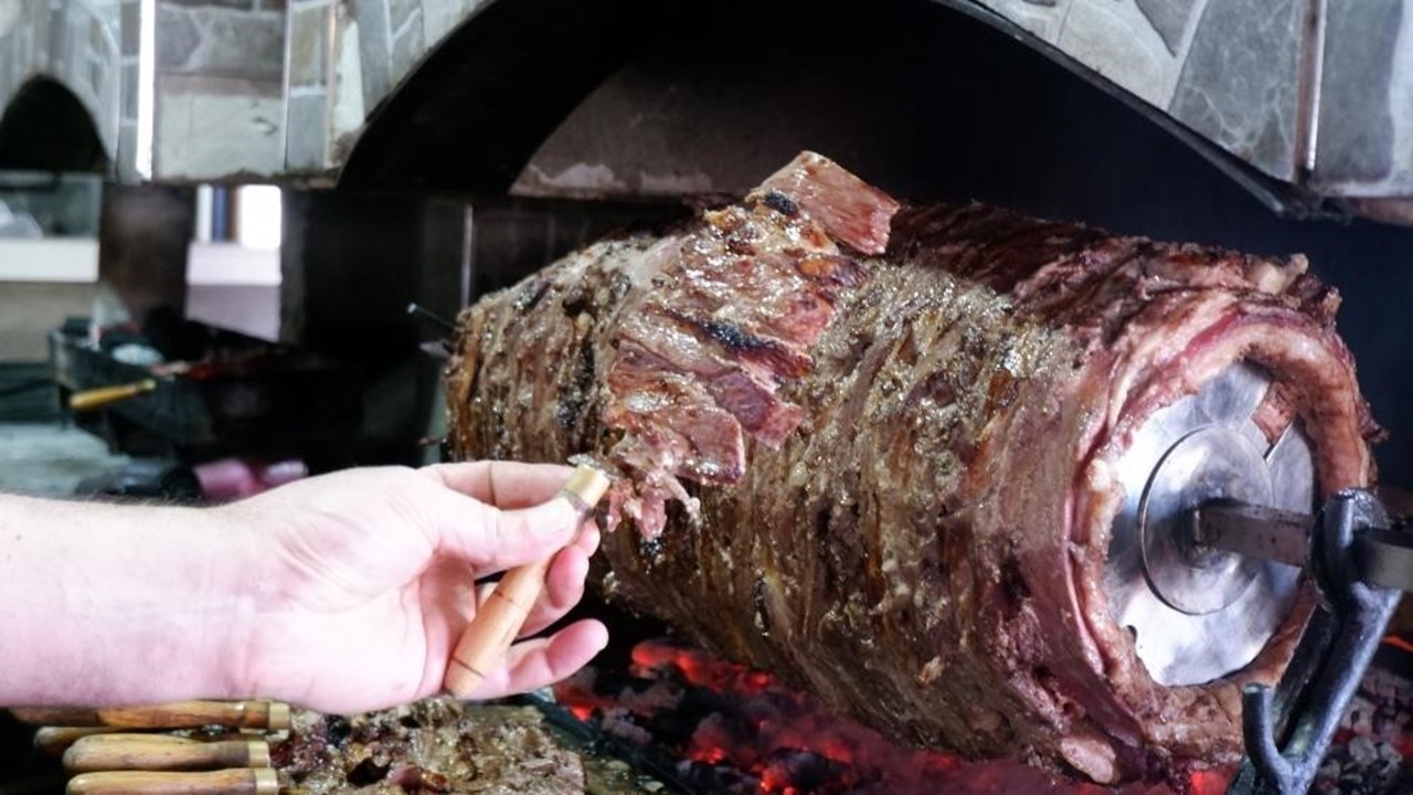 Cağ kebap Ramazan Ayı’nda da lezzet durağı oldu