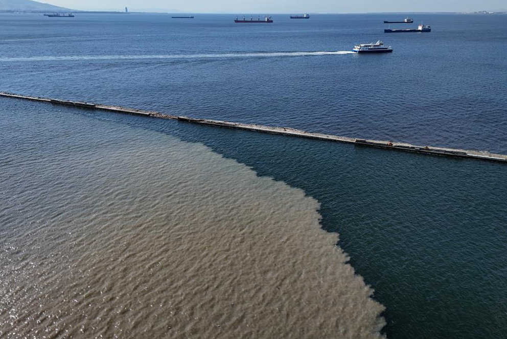Çağdaş’ İzmir’den b.k manzaraları! Kokusunu veremiyoruz işte görüntüleri Bakanlık 3.5 milyon lira ceza kesti
