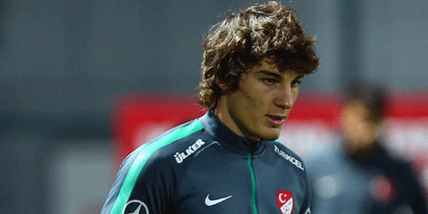 Çağlar Premier Lig'e gidiyor