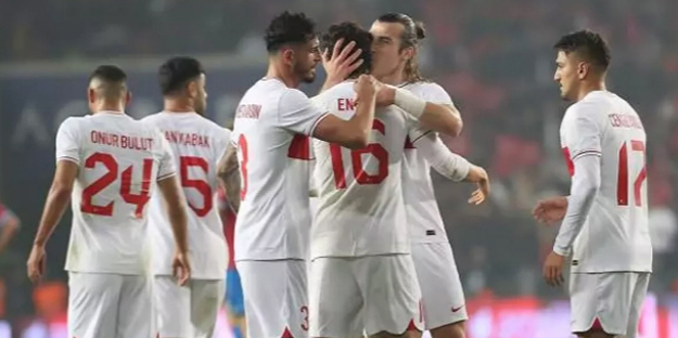 Çağlar Söyüncü imzayı atıyor... Şok eden haber