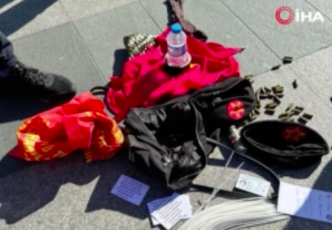 Çağlayan’daki teröristlerin çantalarından çıkanlar şok etti! Fotoğrafı paylaşıldı