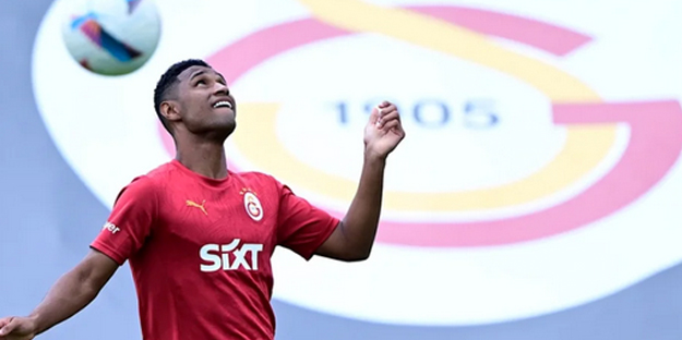 Çakma Ronaldinho geldiği gibi gitti! Büyük balon fena 'tısssss'ladı...