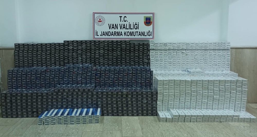 Çaldıran’da 28 bin 900 paket kaçak sigara ele geçirildi 