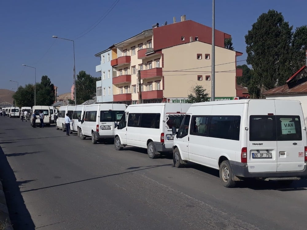 Çaldıran’dan Malazgirt’te 60 araçlık çıkarma 