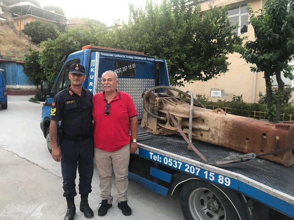 Çalınan iş makinesi ekipmanları satılamadan yakalandı 