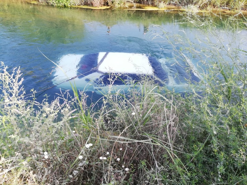 Çalınan otomobil sulama kanalında bulundu 