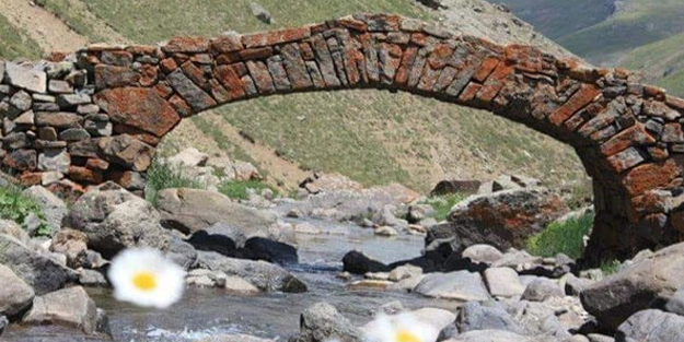 Çalınan tarihi köprünün sırrı halen çözülemedi!