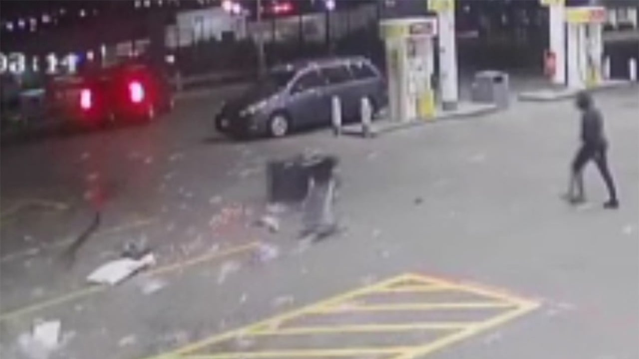 Çalıntı araçla ATM’yi yerinden söktüler Amerikan usulü hırsızlık