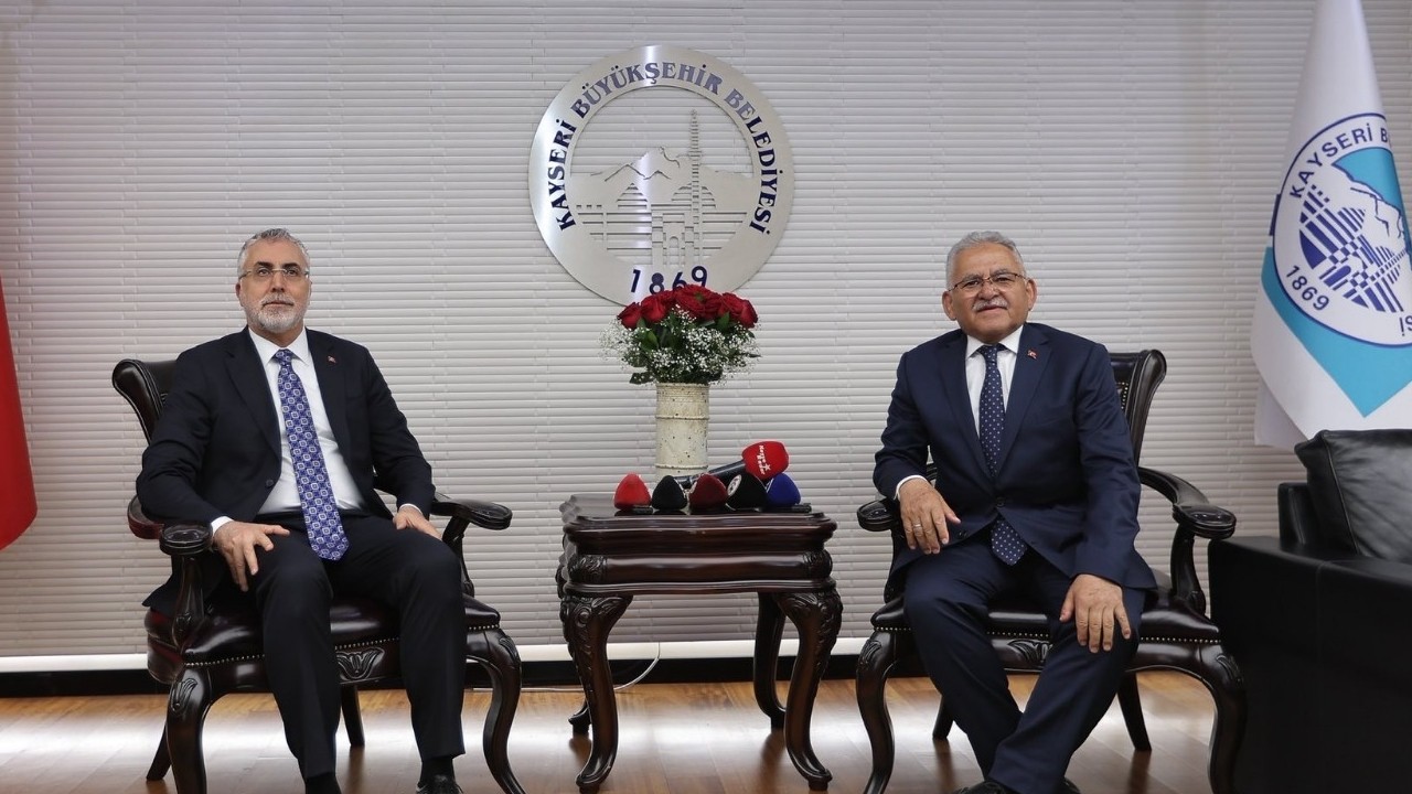 Çalışma ve Sosyal Güvenlik Bakanı Işıkhan'dan Başkan Büyükkılıç'a ziyaret