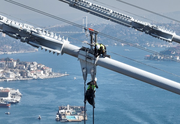 Çalışmalar havadan görüntülendi! İki kıtanın ortasında nefes kesen çalışma
