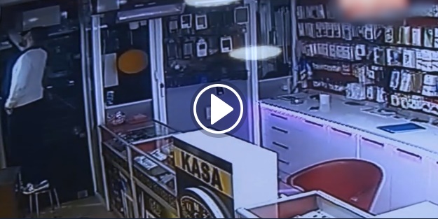 Çalıştığı dükkanı soyup kaçtı