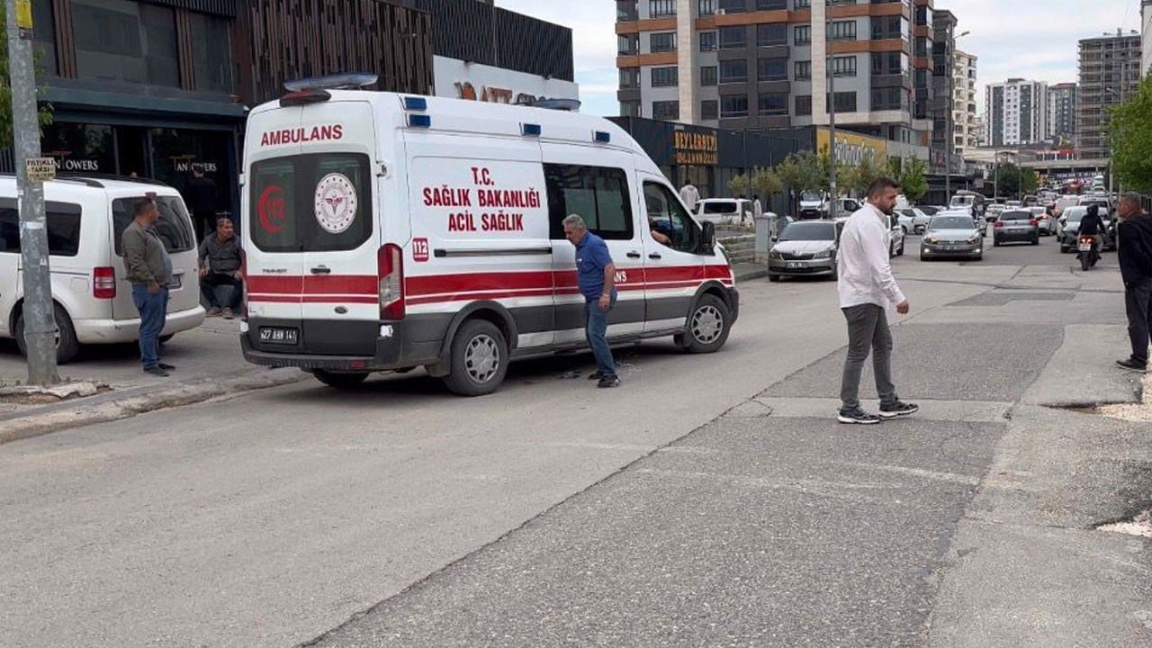 Cam silerken 8’inci kattan düştü!