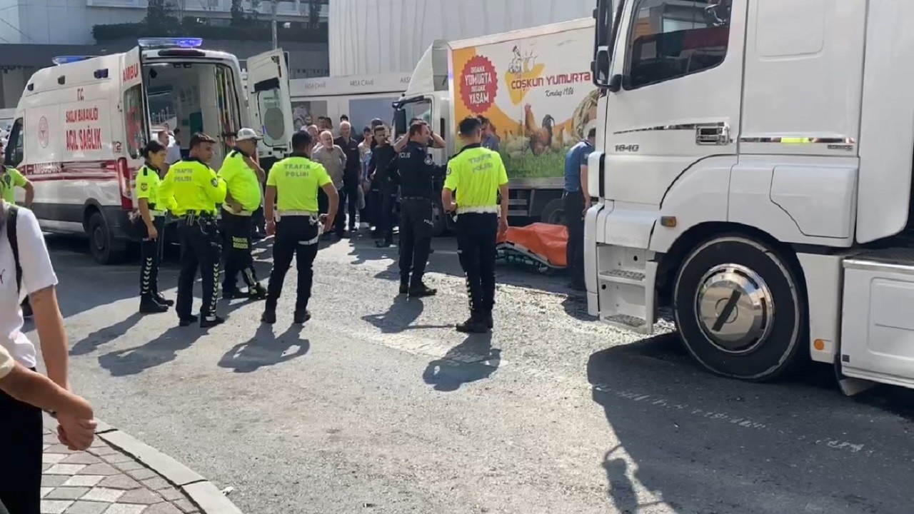 Cami çıkışında feci ölüm