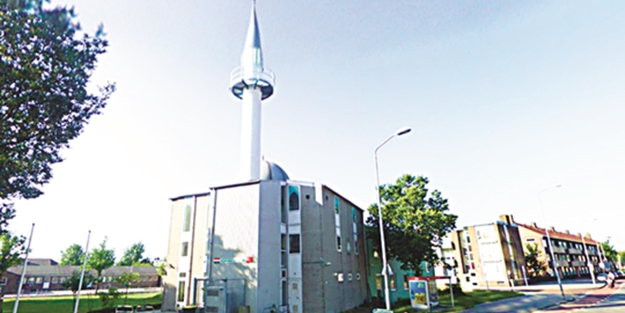 Cami düşmanlığı Hollanda’da hortladı