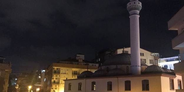 Cami hoparlörlerinden sel ve heyelan uyarısı