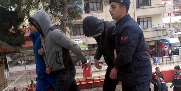 Cami imamı minareden anons etti, mahalleli ayağa kalktı