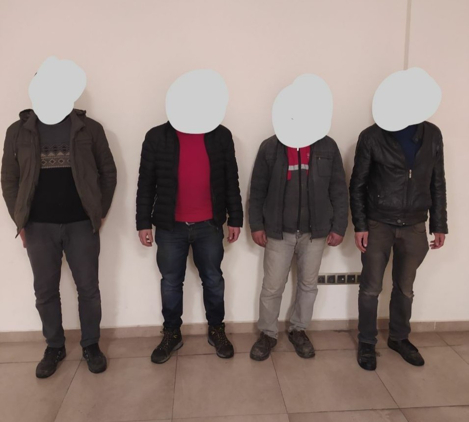 Cami inşaatından demir çalan şüpheliler yakalandı 