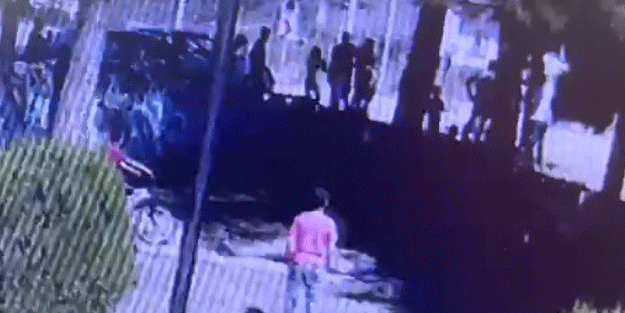 Cami önündeki rezalet kamerada