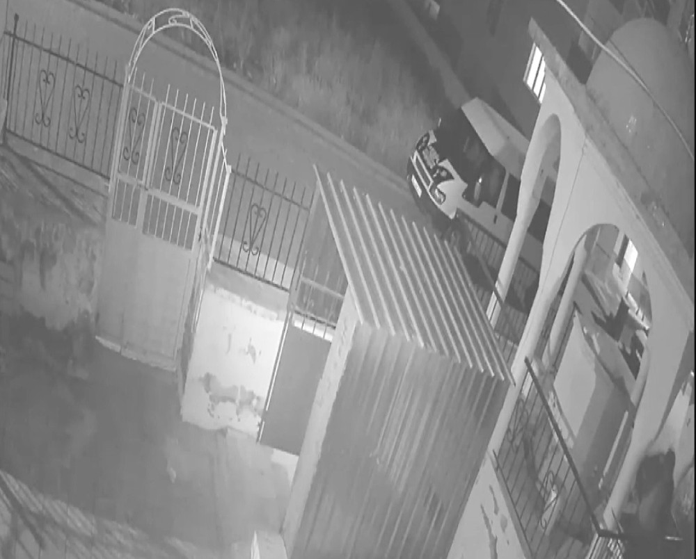 Cami şadırvanından muslukları çalan zanlı yakalandı 