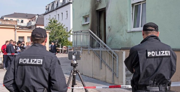 Cami saldırısını kiliseler ve politikacılar kınadı