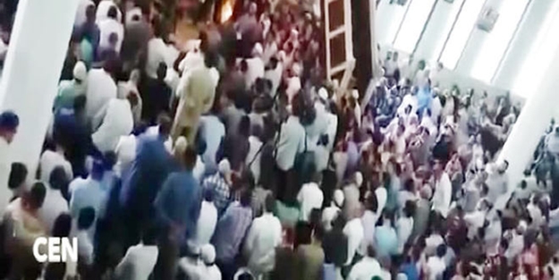 Camide cemaat kavgası