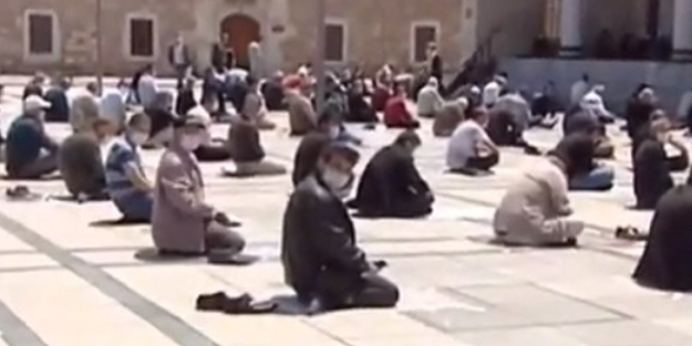 Camiler cemaatine kavuştu, haftalar sonra ilk cuma namazları kılındı