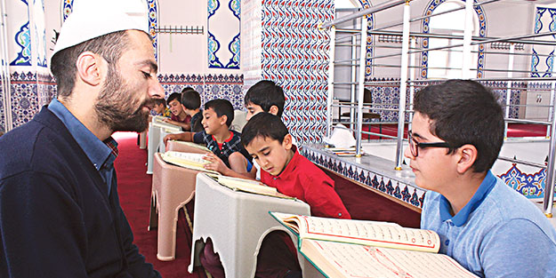 Camiler çocuklarla şenlendi