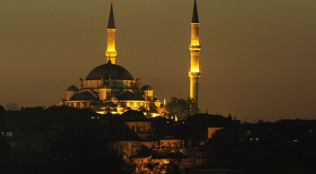 Camilerde sela okunmaya başlandı