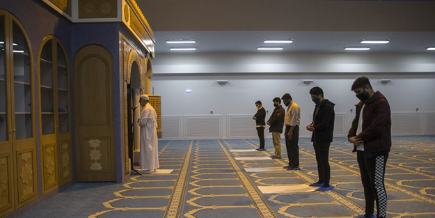 Atina'nın ilk camisi ibadete açıldı