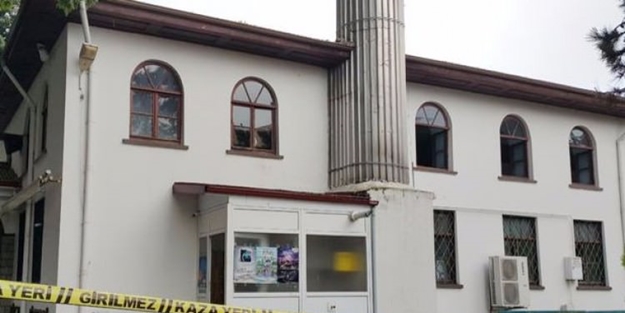 Cami minaresinde korkunç ölüm!