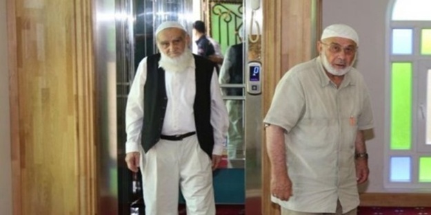 Camiye asansör yaptı cemaat sayısı arttı