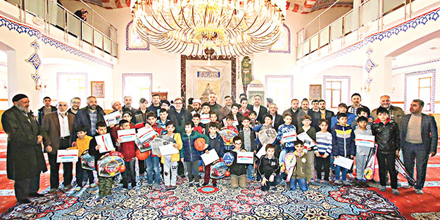 Camiye davet çocukları coşturdu