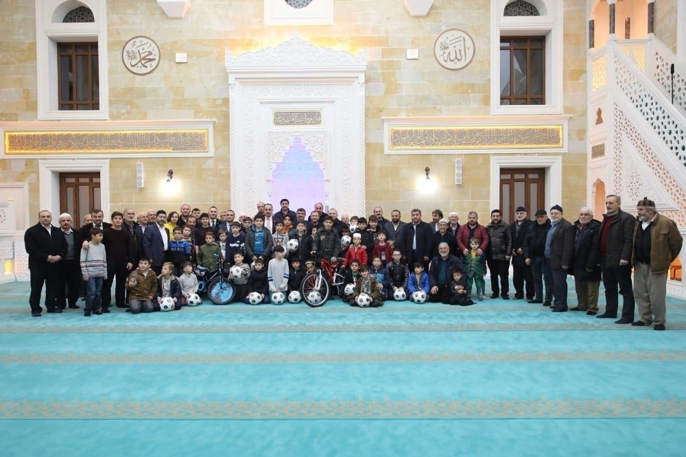 “Camiye Koşuyoruz Namazla Buluşuyoruz” programı ödül töreni ile sona erdi 