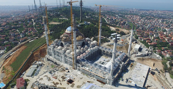 Çamlıca Camii için teleferik yerine metro geliyor