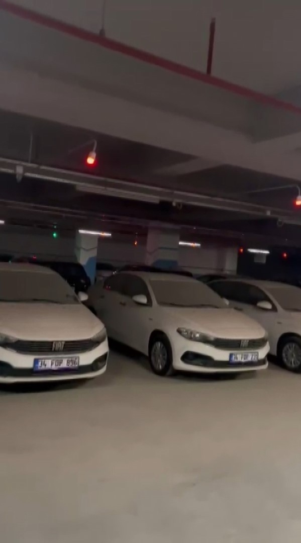 Çamlıca Camii otoparkına araç stokladılar