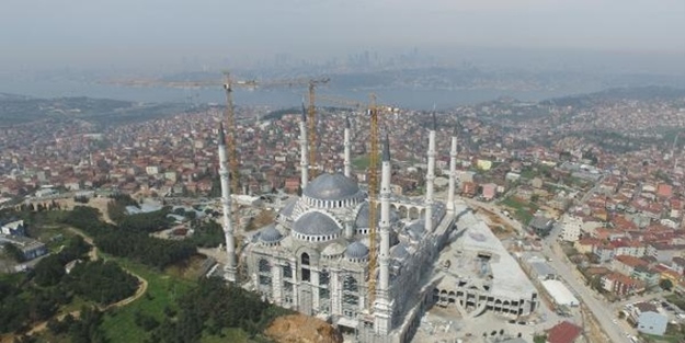Çamlıca Camiinde sona doğru
