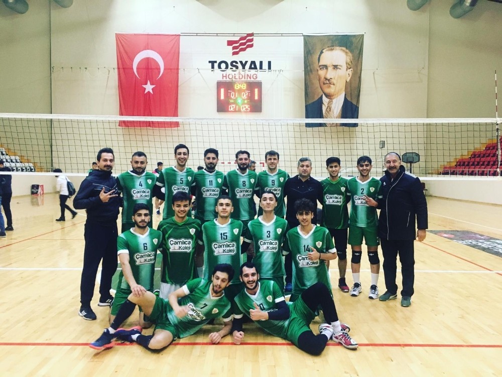 Çamlıca Koleji sporda iddialı 
