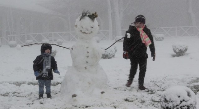 Çamlıca tepesi beyaza büründü