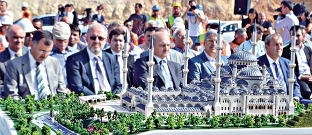 Çamlıca Camii’nin temeli dualarla atıldı