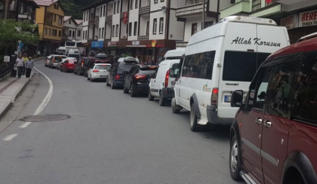 Çamlıhemşin'e ziyaretçi yoğunluğu